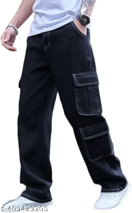 Men's cargo jeans with black dockets, rolled up legs