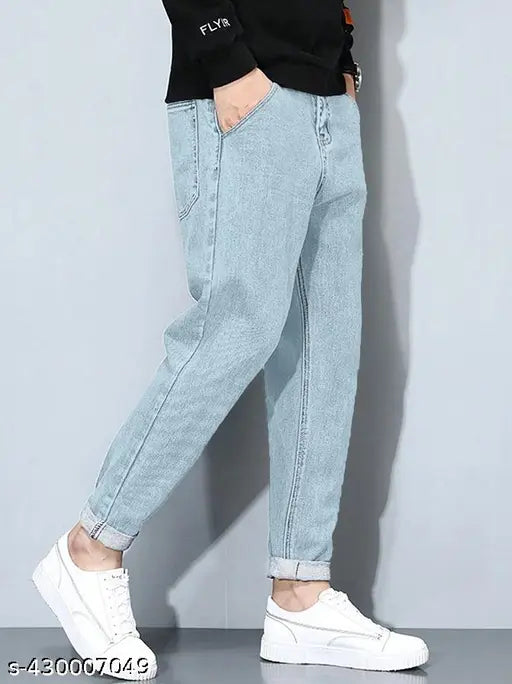 Ice blue denim Zara men's momfit jeans, baggy, loose fit, vintage-inspired, distressed. Size 28 (Waist 28", Length 42", Hip 38"), made in India