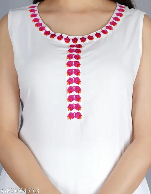 White cotton round neck kurta with floral embroidery