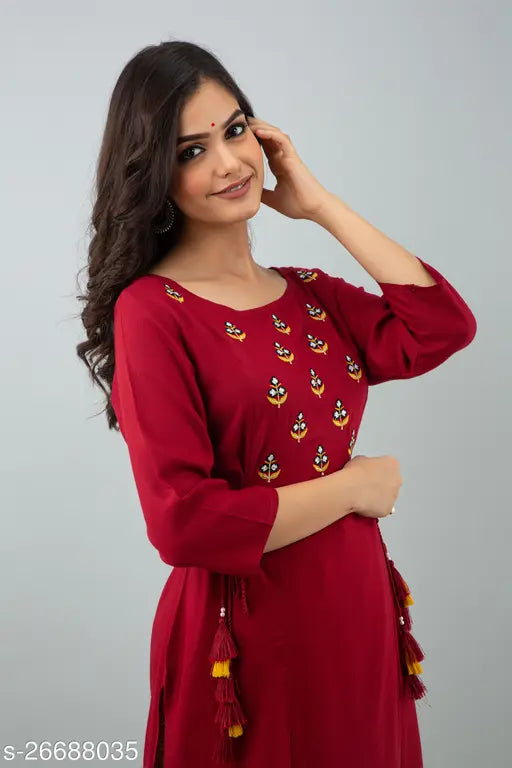 Embroidered rayon SANGAKURTI Women's Kurta and Palazzo Set with three-quarter sleeves, India origin
