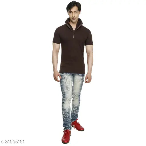 Casual half sleeve cotton blend men's t-shirt, solid color, short sleeves. India-made, perfect for everyday casual wear