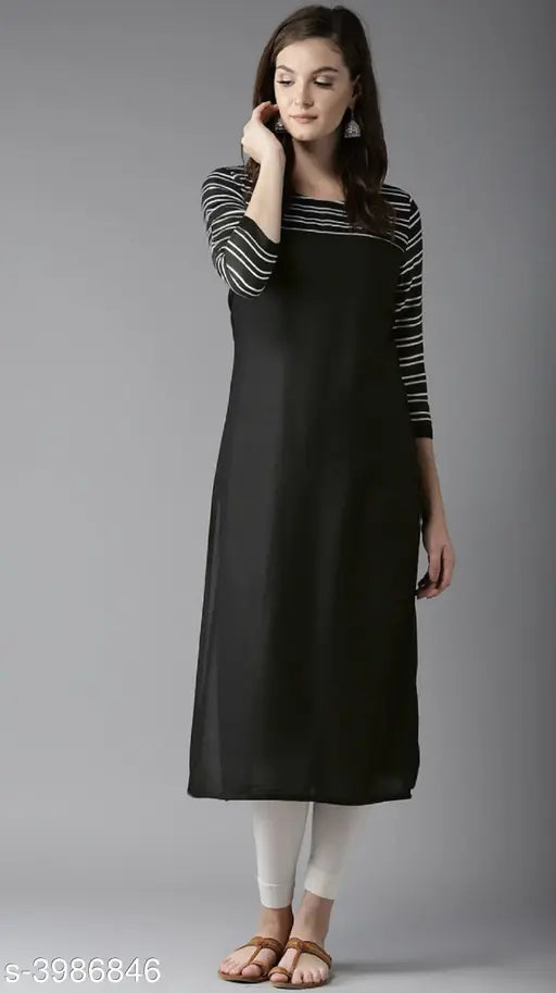 Black crepe kimono with thin stripes and V-neck