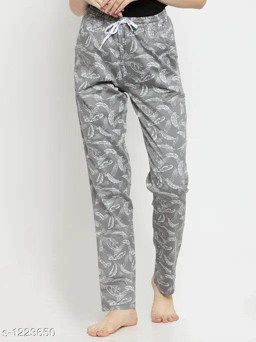 Trendy women's gray print pyjamas