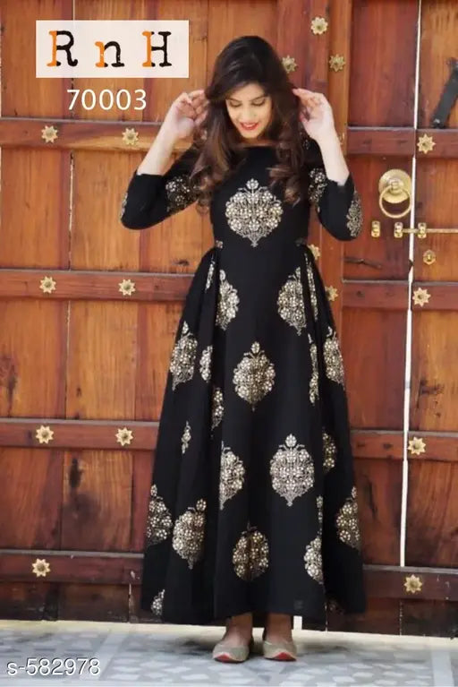 Elegant rayon women's kurti, three-quarter sleeves, printed combo, Indian fashion