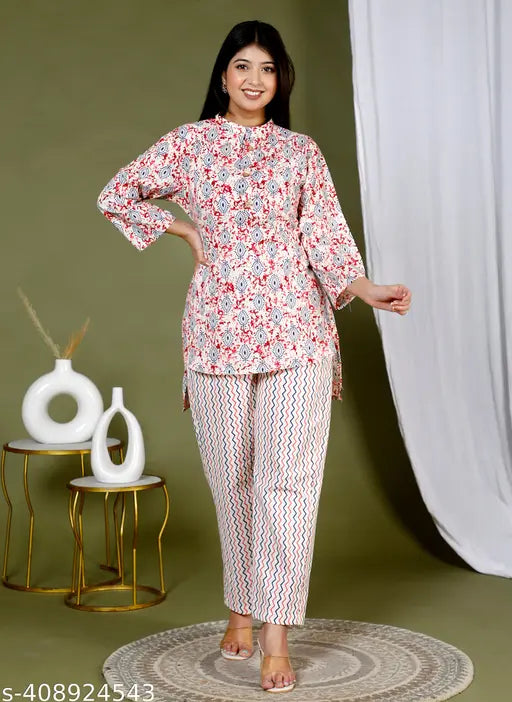 Stylish printed cotton nightgown set, short-sleeved pyjamas for women, Indian origin