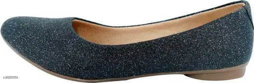 Fashionable women's synthetic ballet flats, slip-on design in size IND-6. Made in India