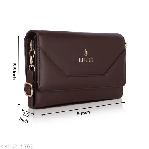 Brown leather crossbody bag, adjustable strap, two main pockets and an interior zip compartment