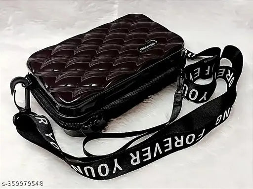 Black and white checkered patterned girls' and boys' sling bag