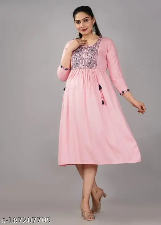 Rayon feeding kurti with embroidery, solid combo, three-quarter sleeves, Indian traditional clothing