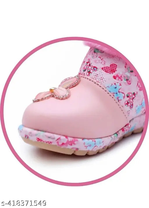 Synthetic leather printed girls boots, ideal for baby toddlers (0-9 years), India origin