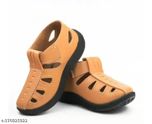 Synthetic leather unisex closed toe sandals for kids, solid color design in Zoom style, ideal for ages 6 months to 7 years