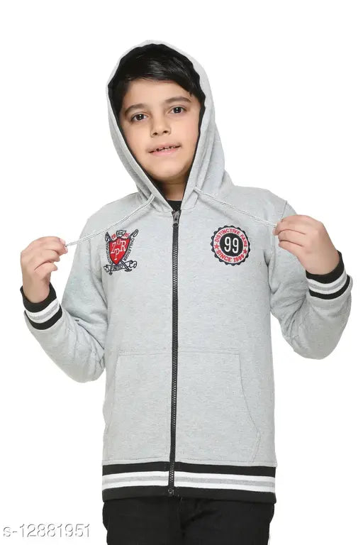 Stylish cotton sweatshirt hoodie in solid color, suitable for boys aged 3-4 years or 9-10 years. Made in India