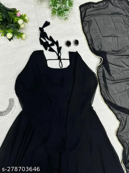 Georgette sleeveless gown, solid pattern for women, ready-to-wear Indian outfit with moti lace duppatta