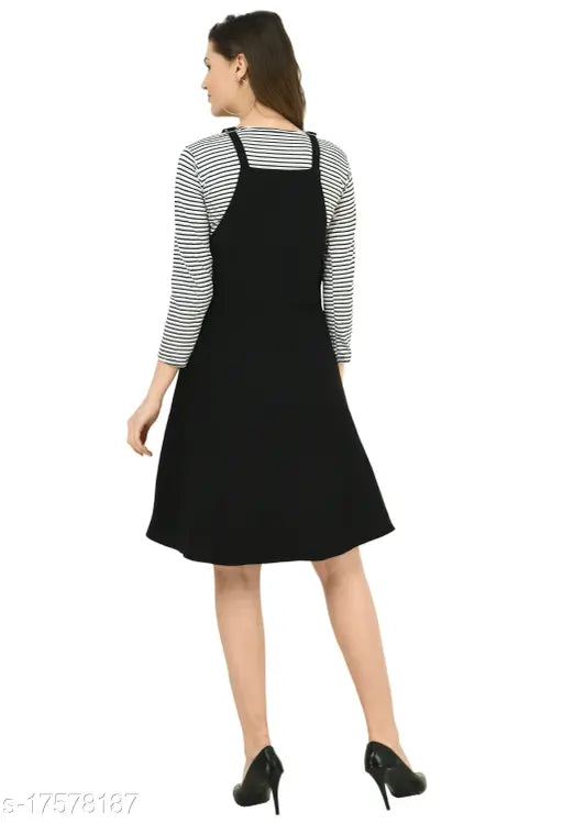 Black Lycra dungaree jumpsuit for girls, solid pattern and long sleeves
