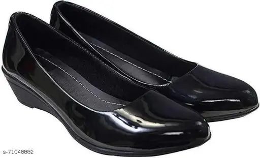 Patent leather slip-on ballerinas, Toshina Shoes King Bellies for women - comfortable casual footwear from India