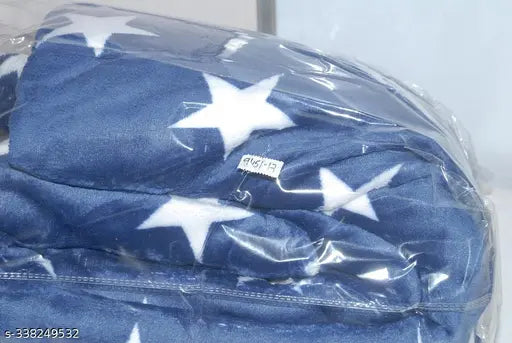 Microfiber reversible AC comforter/blanket for winter, king size double bed. Breathable, durable, hypoallergenic duvet with u-shape quilted design and extra filling for good bounce. Dust mite proof, breathable, and cool to prevent overheating. Made in India