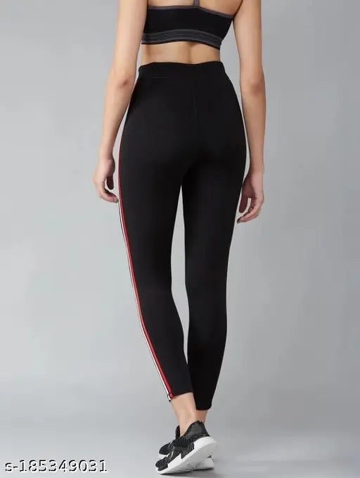 Stretchable striped Lycra jeggings, ankle-length workout trousers in rad white, free size available