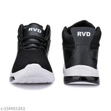 Black and white sneakers with black shoelaces, branded with 'VD' on side