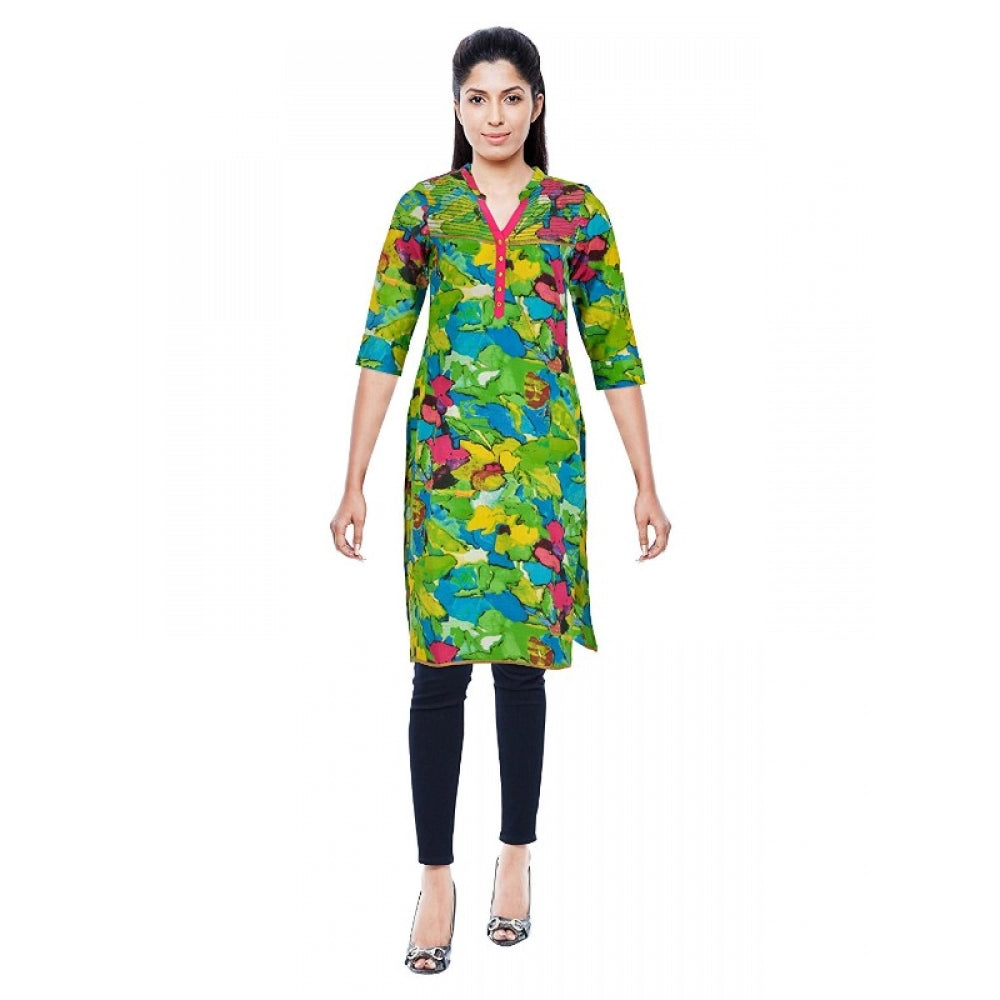 Green mixed cotton women's kurti, round neck with 3/4th sleeves