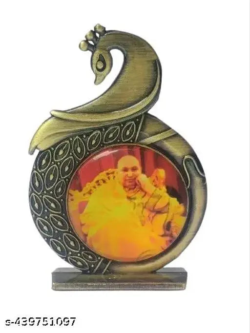 Metal GuruJi Car Swaroop Dashboard, double-sided peacock Shukrana decor, handmade green religious idol for desk/table
