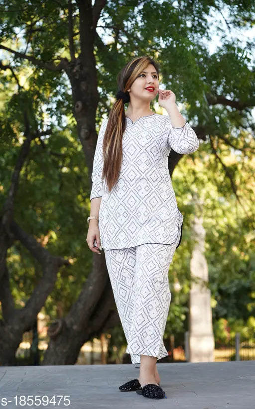White cotton printed nightsuit for women's versatile use - Daily multipurpose Indian-made set with three-quarter sleeves and a timeless design