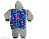 Three-piece baby boy winter clothing set in blue and white pattern, full sleeves t-shirt with hood at attached jacket, matching pants