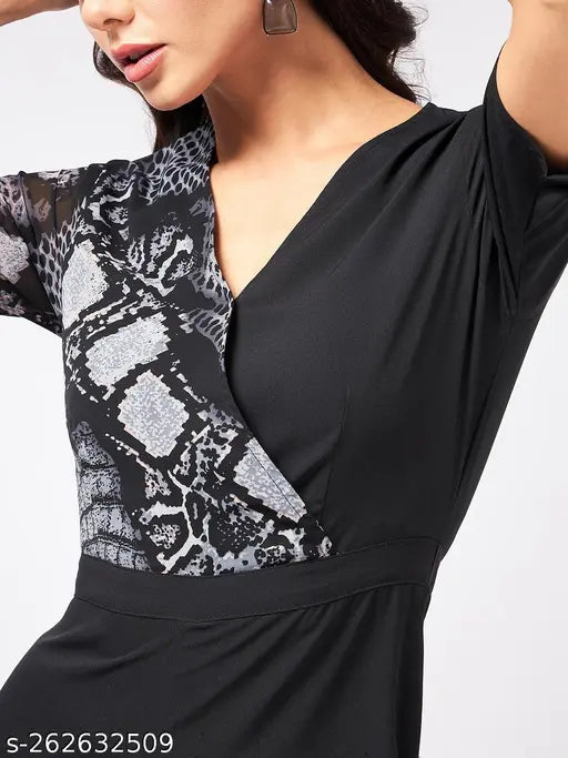 Women's polyester snake print overlap jumpsuit with short sleeves, featuring unique design and bold yoke, size N (XS: 32-30-34 in, S: 34-32-36 in, M: 36-34-38 in, XL: 40-38-42 in)