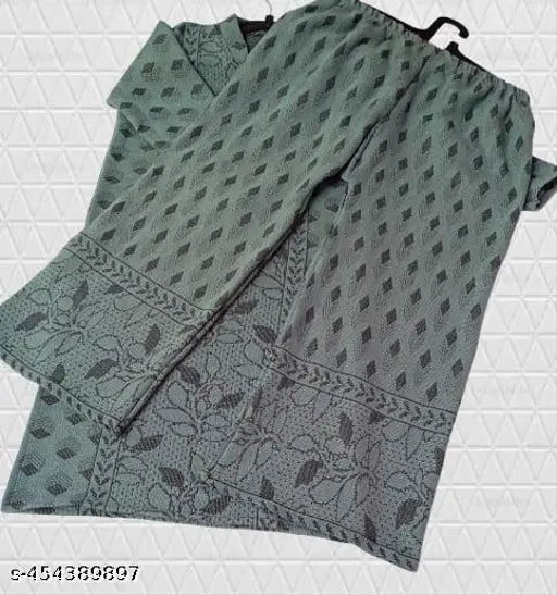 Wool Winter Kurti with Plazzo for Women, printed net three-quarter sleeve set, single size M-XL. Traditional Indian attire on mannequin