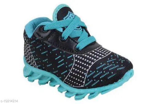 Light blue slip-on casual boots, lace-up front with blue shoestrings
