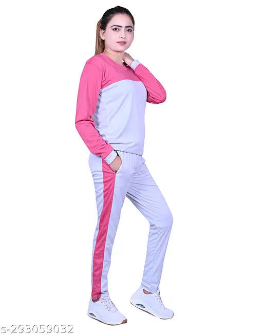 Polyester women's tracksuit set, solid color for all-weather wear and lounging at home, ideal for sporting activities and yoga sessions. XL (42in top bust, 27in top length, 32in bottom waist, 39in bottom length) & XXL (44in top bust, 28in top length, 34in bottom waist, 40in bottom length), made in India