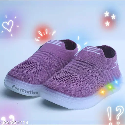 LED light-up shoes for boys and girls, size-appropriate options from FootStation