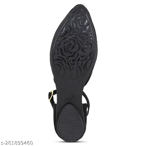 Black velvet Shoelezza ankle bellies, trendy women's footwear for party and office