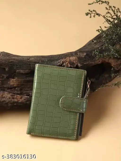 Textured faux leather evening party card holder for women, 7 card slots, durable zipper and spacious bill compartment