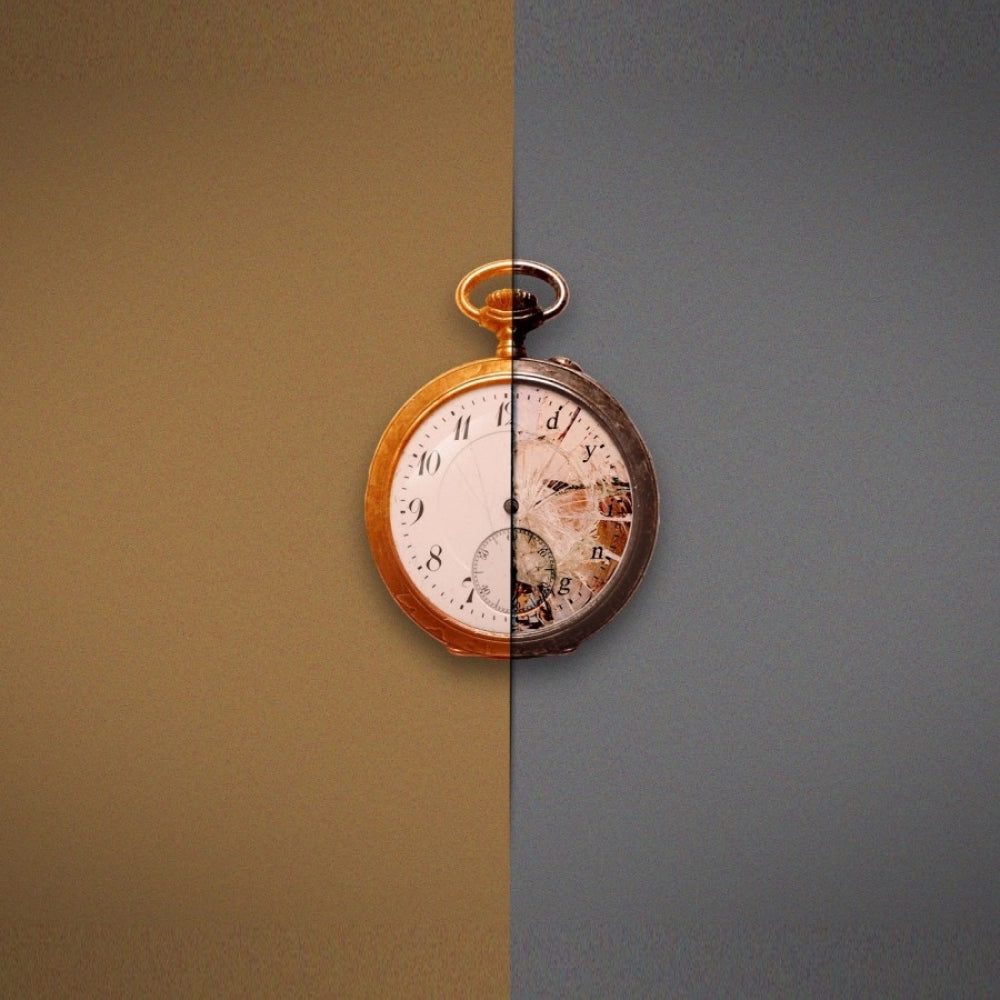 Two-dimensional clock mobile case cover, lightweight and high-quality, suitable for all phone models, protects against scratches and bumps with perfectly shaped holes