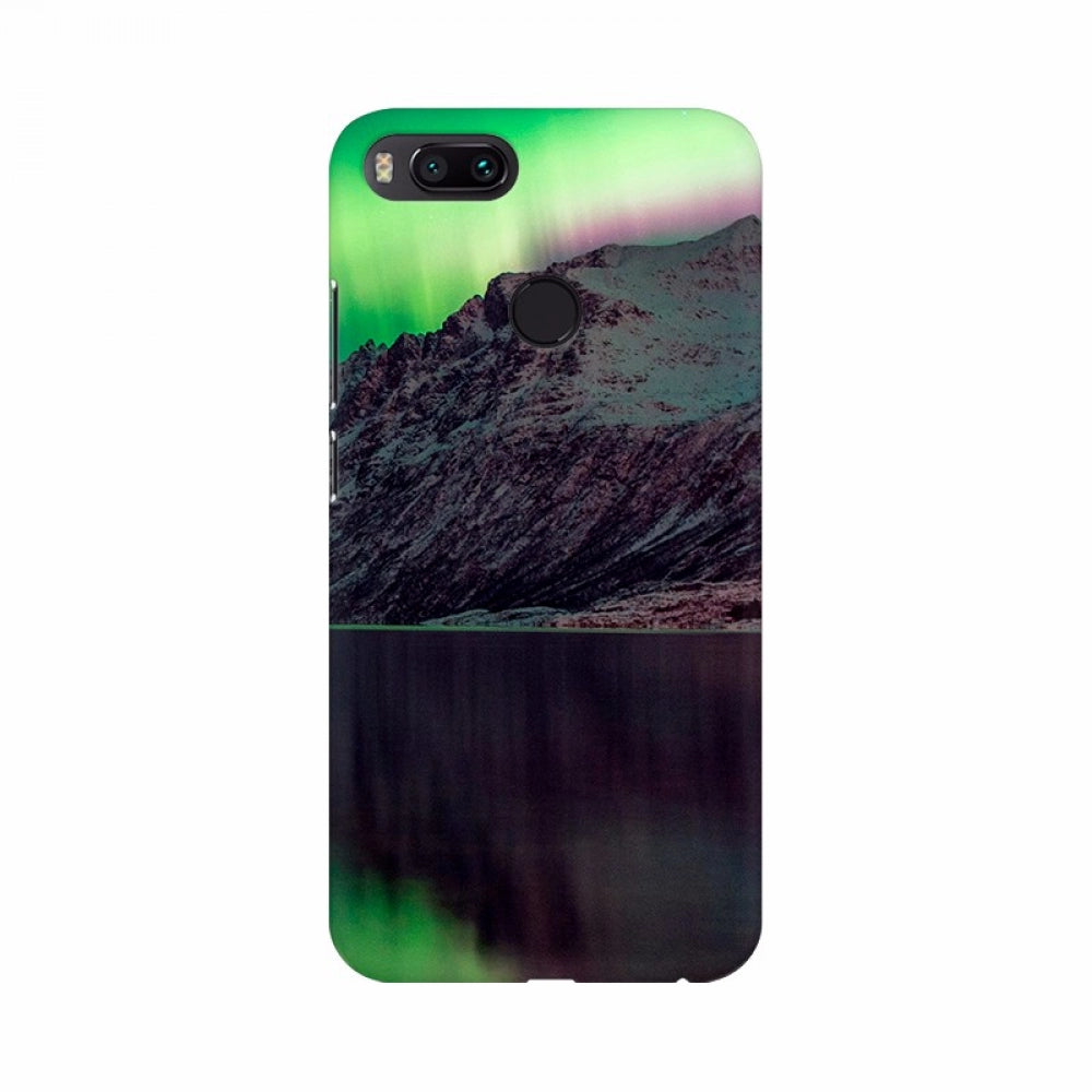Ocean wallpaper mobile case, black polycarbonate, vibrant aurora borealis design.