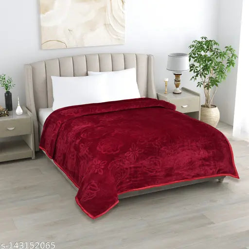 Luxurious soft mink wool floral blanket for double bed (100x90), ideal for heavy winter use (India)