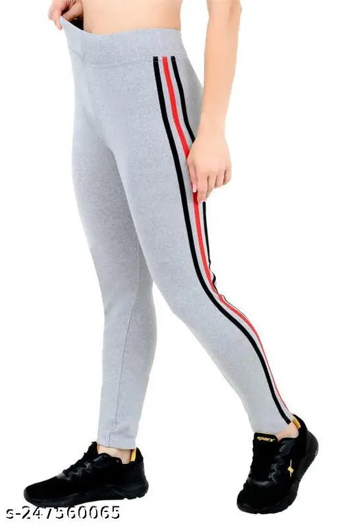 Printed cotton blend jeggings for women, ankle length with pockets on both sides and elastic waistband. Soft, stretchable, and suitable for sports and yoga. Available in sizes 28, 30, and 32 (waist: 28/30/32, hip: 28/30/32, length: 36in). Made in India