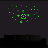 Green vinyl galaxy wall sticker with moon, peel-and-stick, 69x40cm, decorative, relaxing bedroom accent
