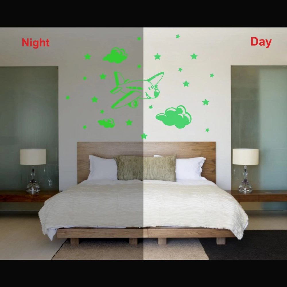 Green vinyl radium wall sticker for kids room decor, peel-and-stick, 69x49cm size