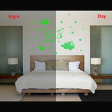 Green vinyl radium wall sticker for kids room decor, peel-and-stick, 69x49cm size