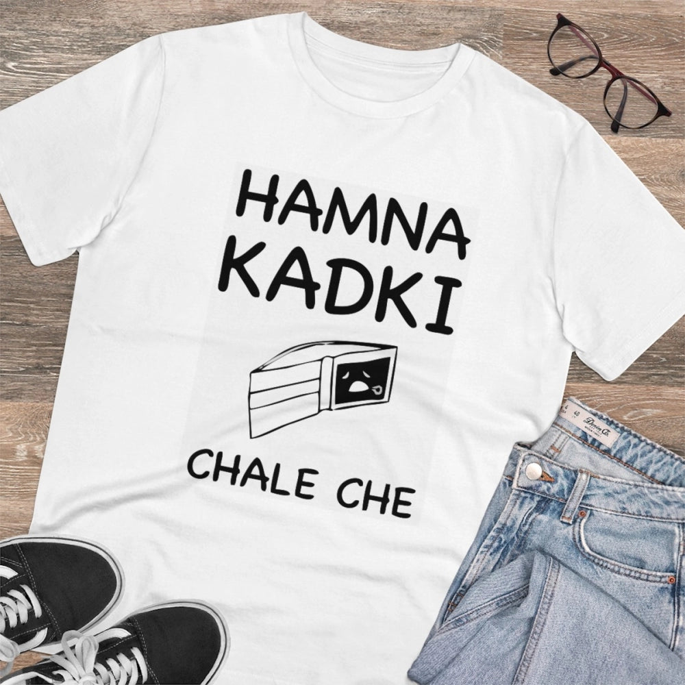White PC Cotton Hamna Kadki Chale Che printed men's t-shirt with half sleeves and round neck on casual occasion