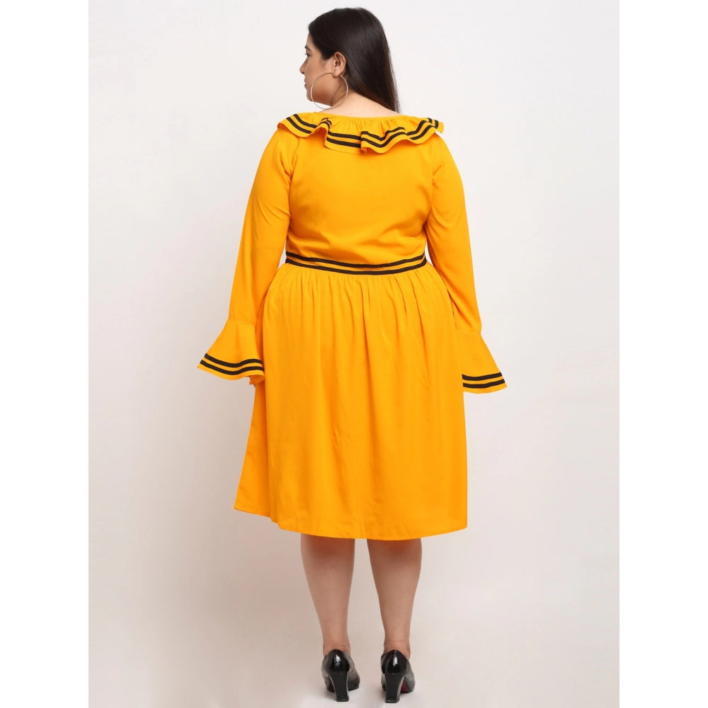 Yellow crepe dress with fitted bodice and flared skirt