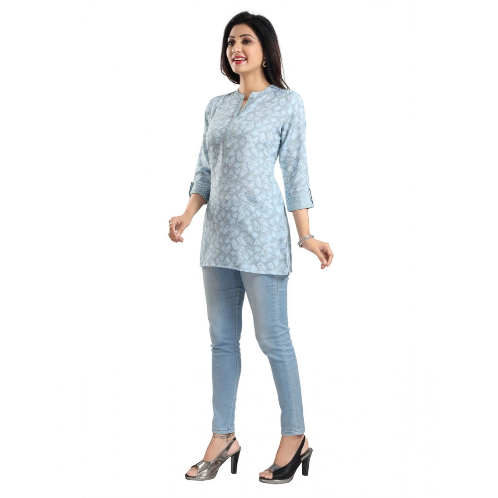 Blue viscose blend 3/4 sleeve tunic top with mandarin collar, short length