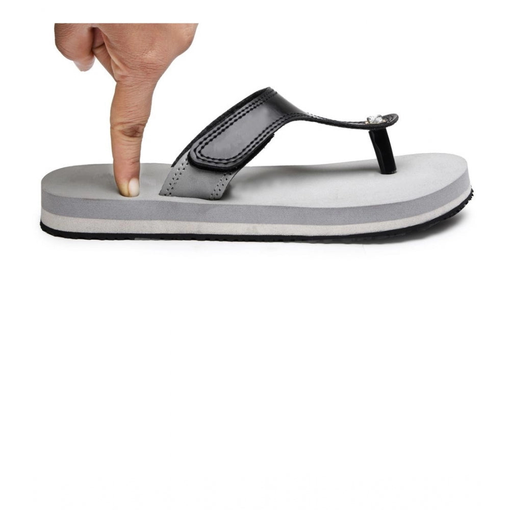 Grey rubber unisex lightweight T-style slippers, comfortable footwear for home use