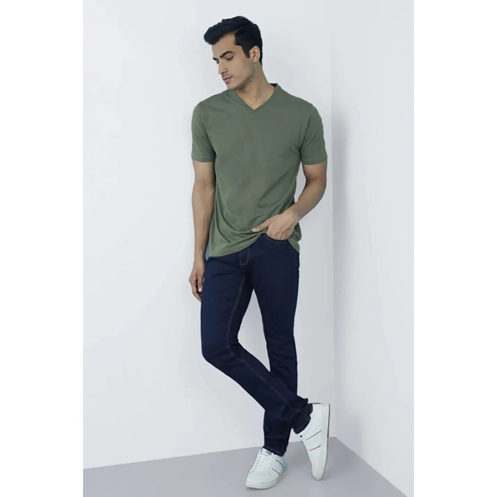 Green cotton men's casual half-sleeve V-neck solid t-shirt on model