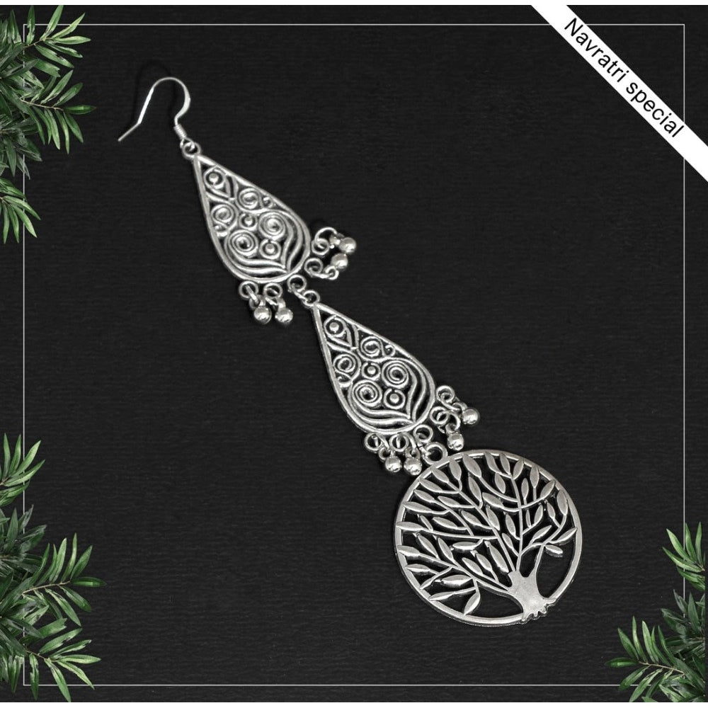 Women's Silver Color Oxidised Maang Tikka - GillKart