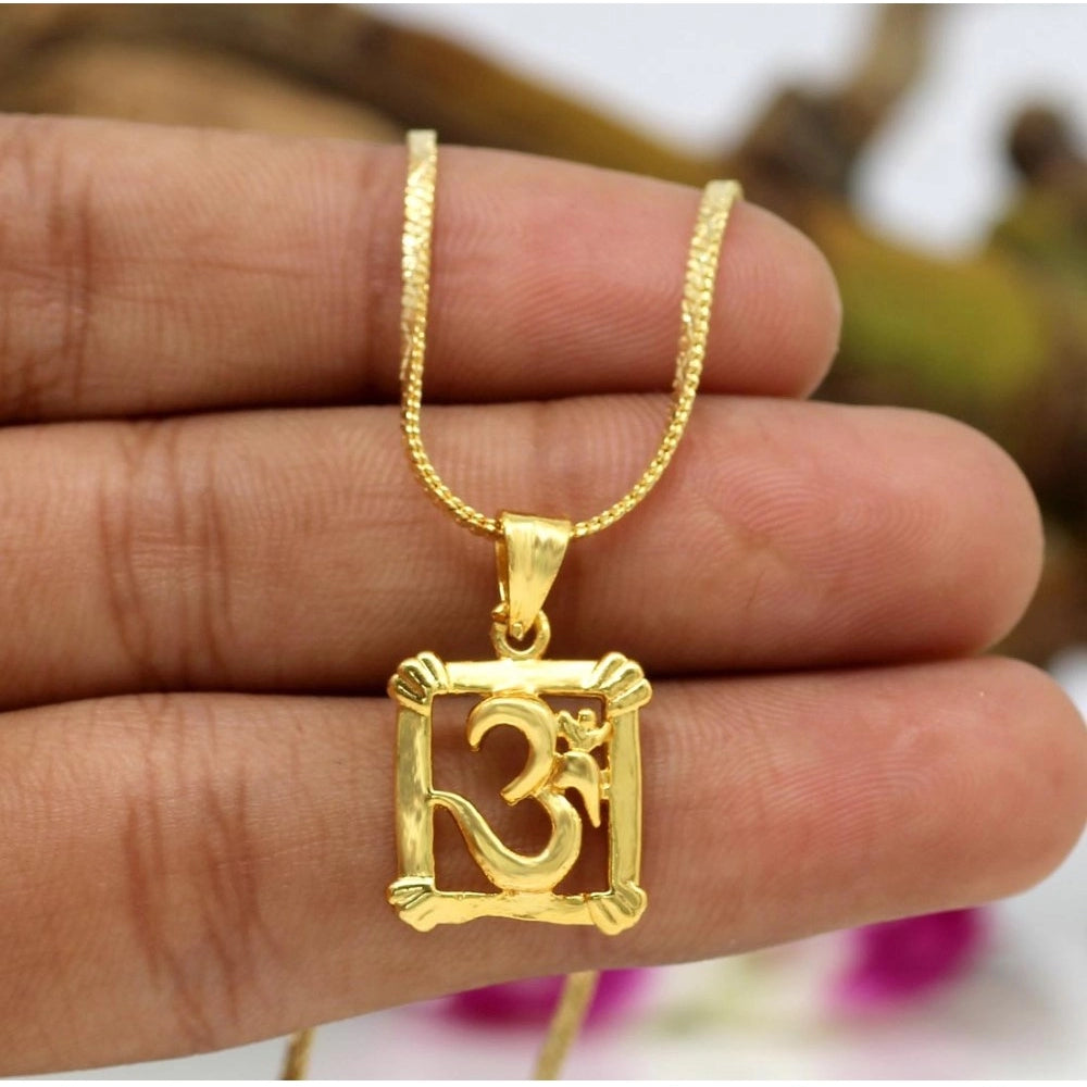 Women's Gold Color Om Temple Locket - GillKart
