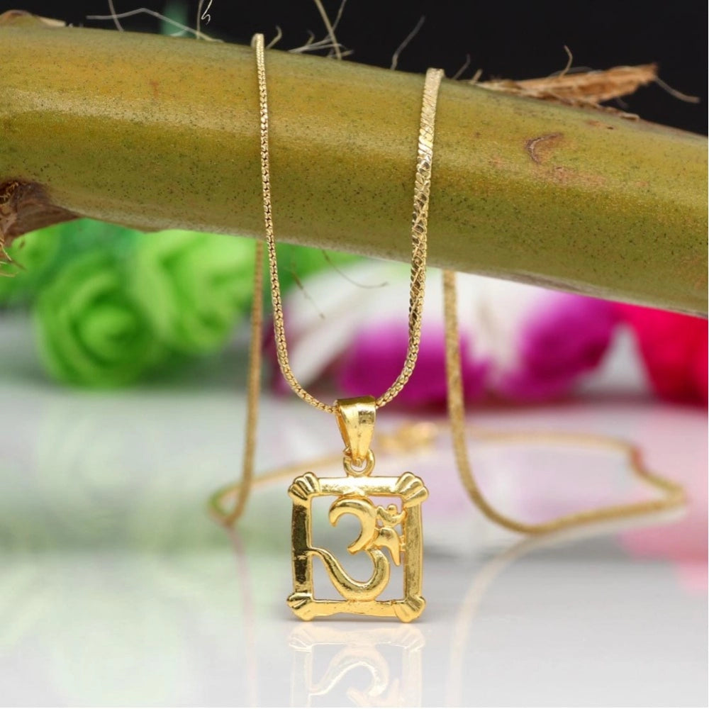 Women's Gold Color Om Temple Locket - GillKart