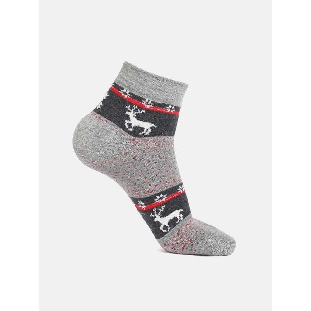 Grey men’s socks with red deer print, cotton blend, ankle length socks.