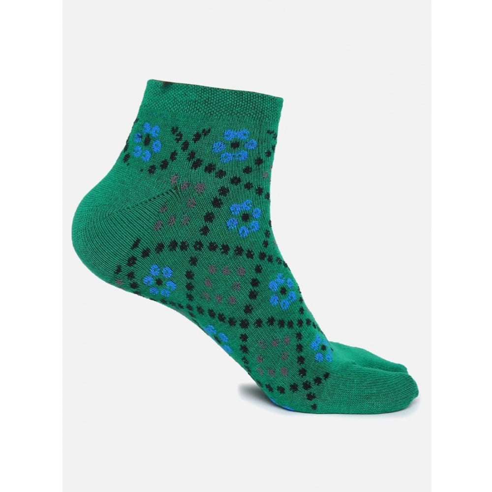 Green cotton blended ankle socks with blue floral print.